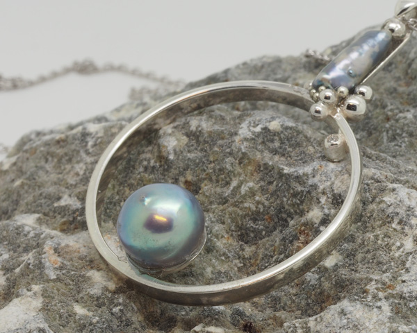 虹の守珠について